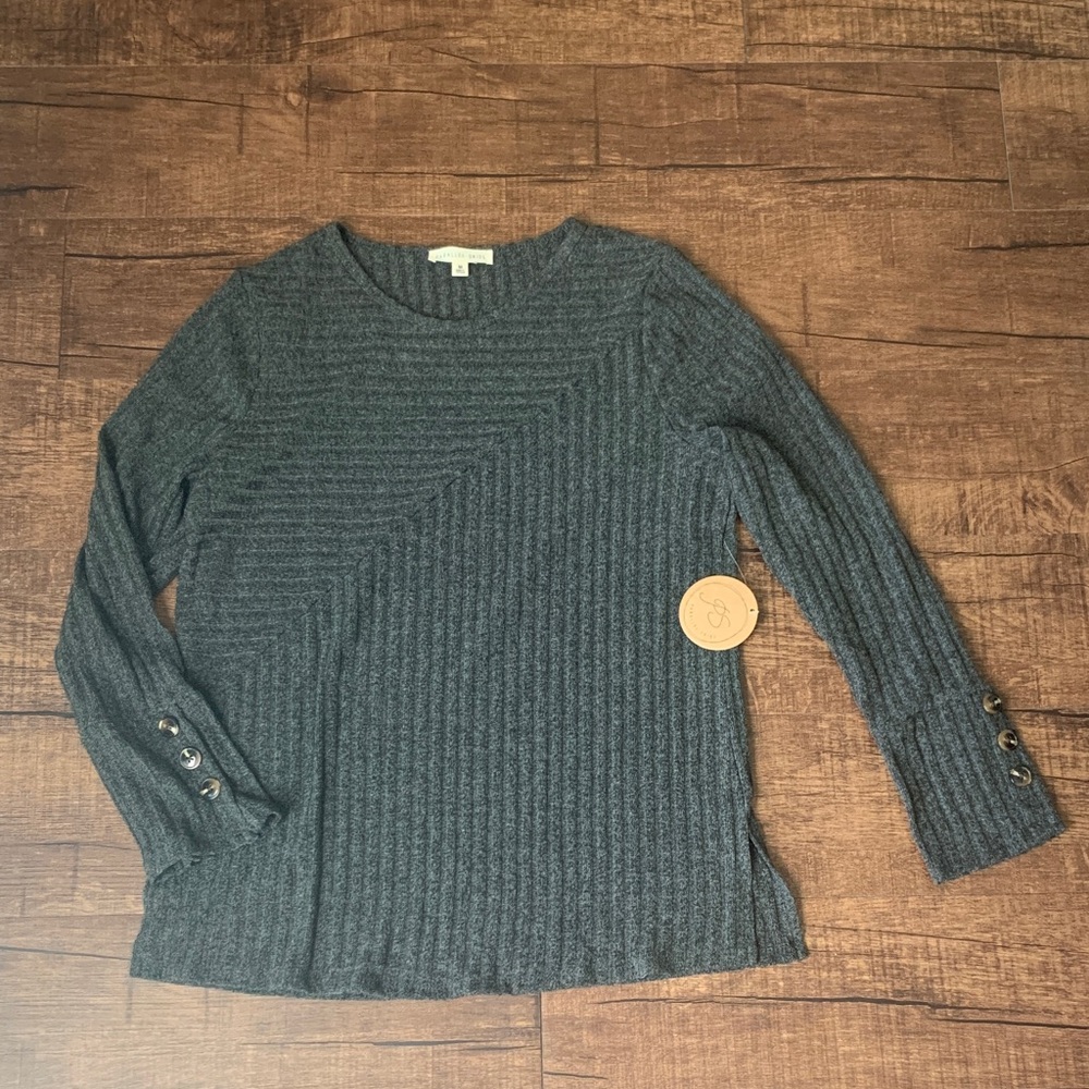 Parallel Skies grey knit top